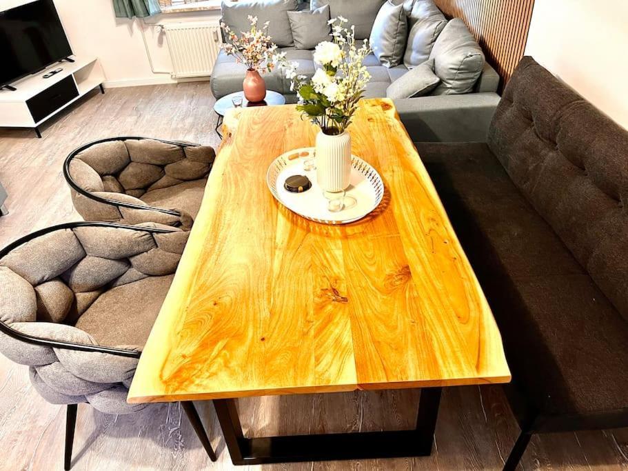 Neue Ferienwohnung Kuestennaehe Mit Terrasse 3Km Zum Strand Osdorf Esterno foto