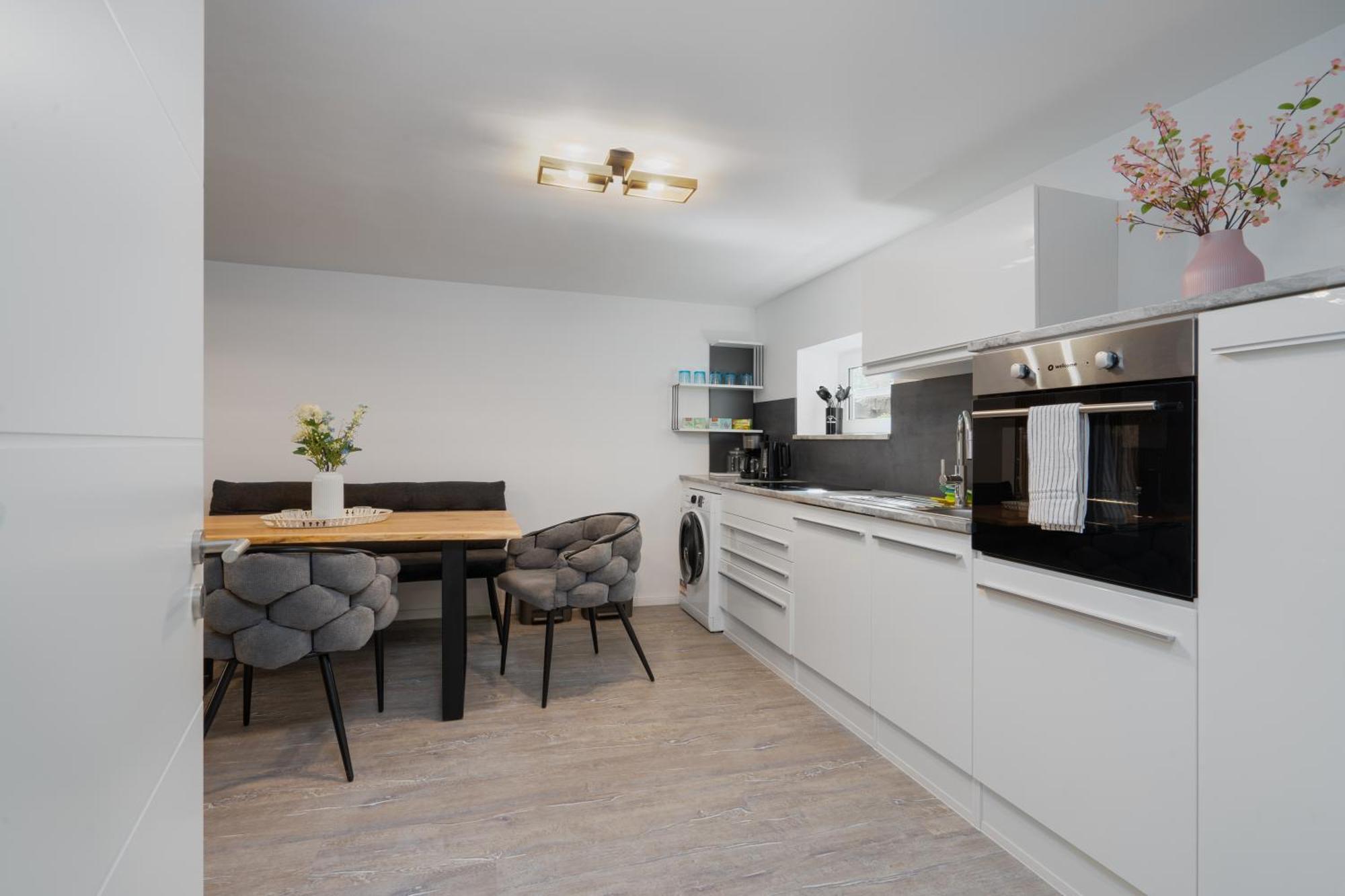 Neue Ferienwohnung Kuestennaehe Mit Terrasse 3Km Zum Strand Osdorf Esterno foto