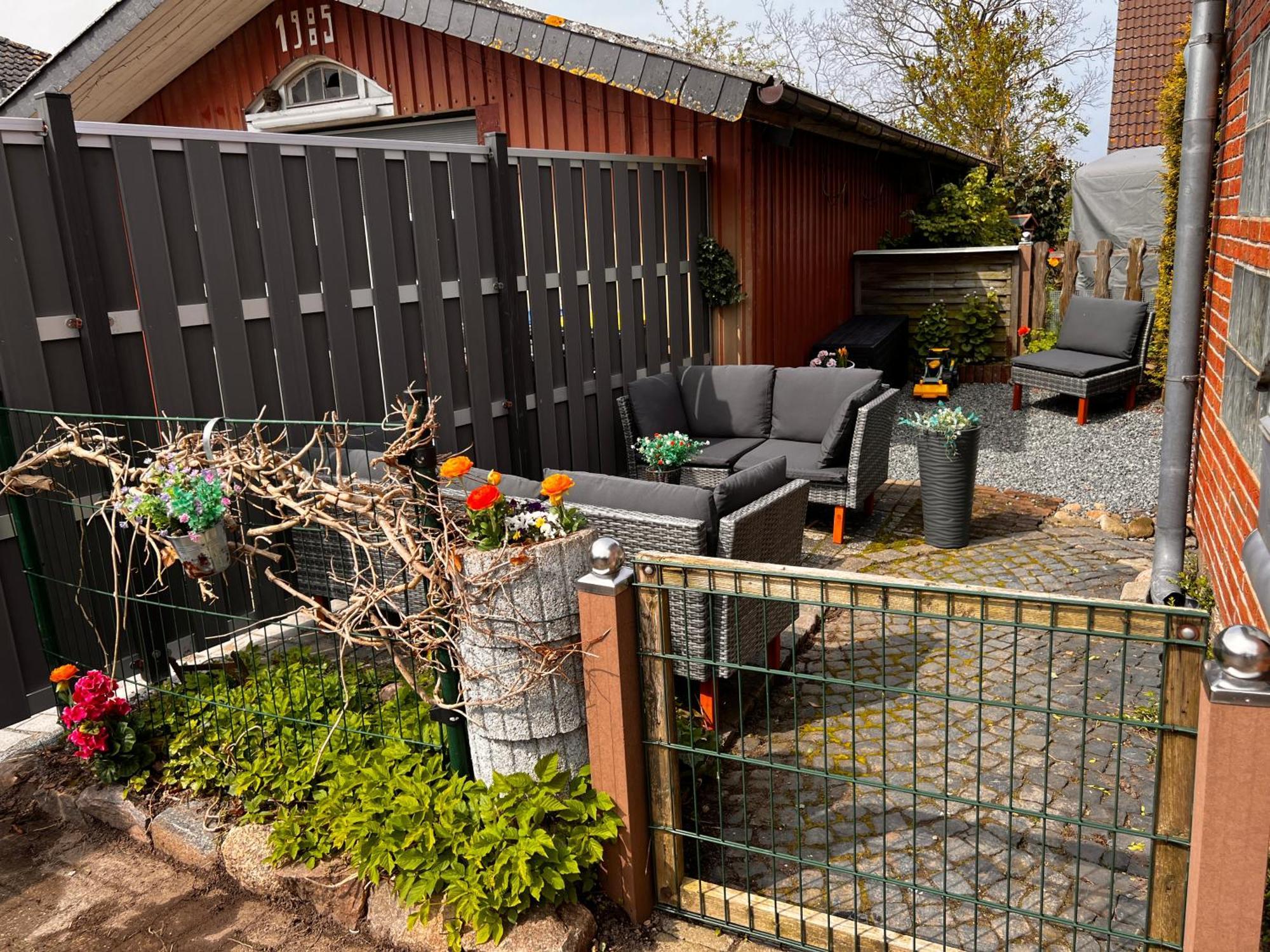 Neue Ferienwohnung Kuestennaehe Mit Terrasse 3Km Zum Strand Osdorf Esterno foto